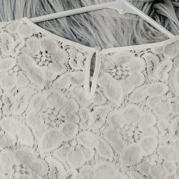 NWT Lace LOFT short sleeve top - Picture 6 of 6
